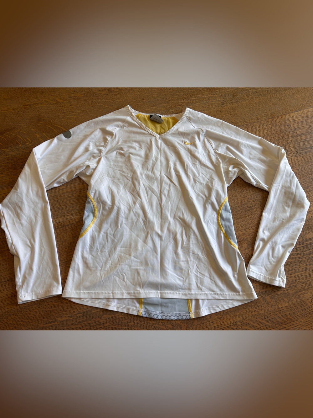 Nike Sphere React Women’s Long-Sleeve Athletic Shirt – Size Medium